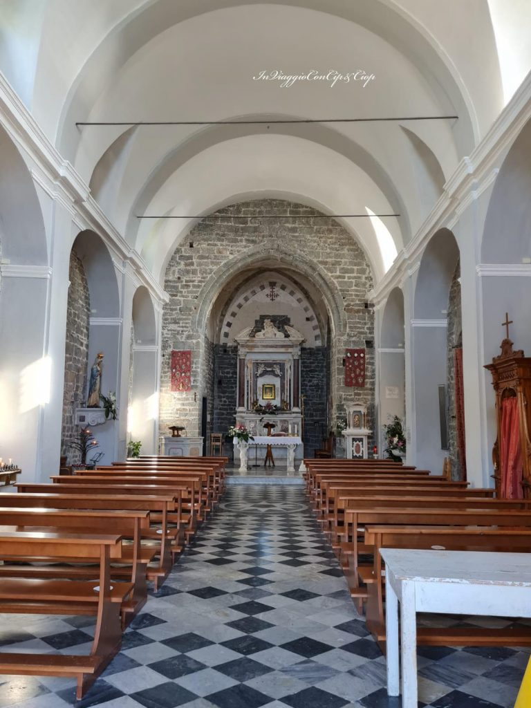 interno chiesa Volastra