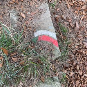 segnavia con due linee una rossa e una bianca