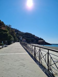 levanto lungo mare