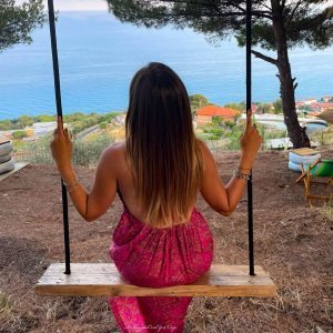 altalena vista mare