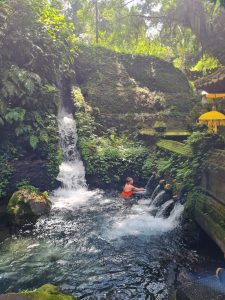 Pura Mengening indonesia