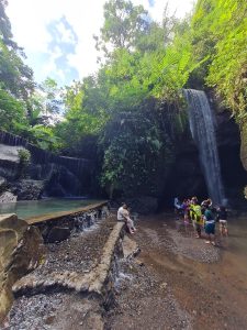Goa Raja Waterfall indonesia
