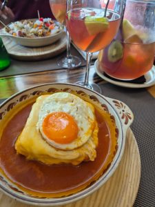mangiare a Porto Brasao Francesinha