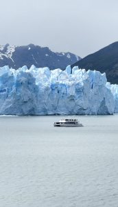 patagonia trekking perito moreno